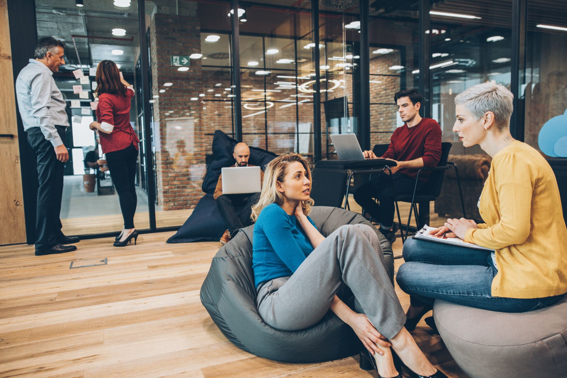 Employees struggle to handle confidential tasks in an open coworking space
