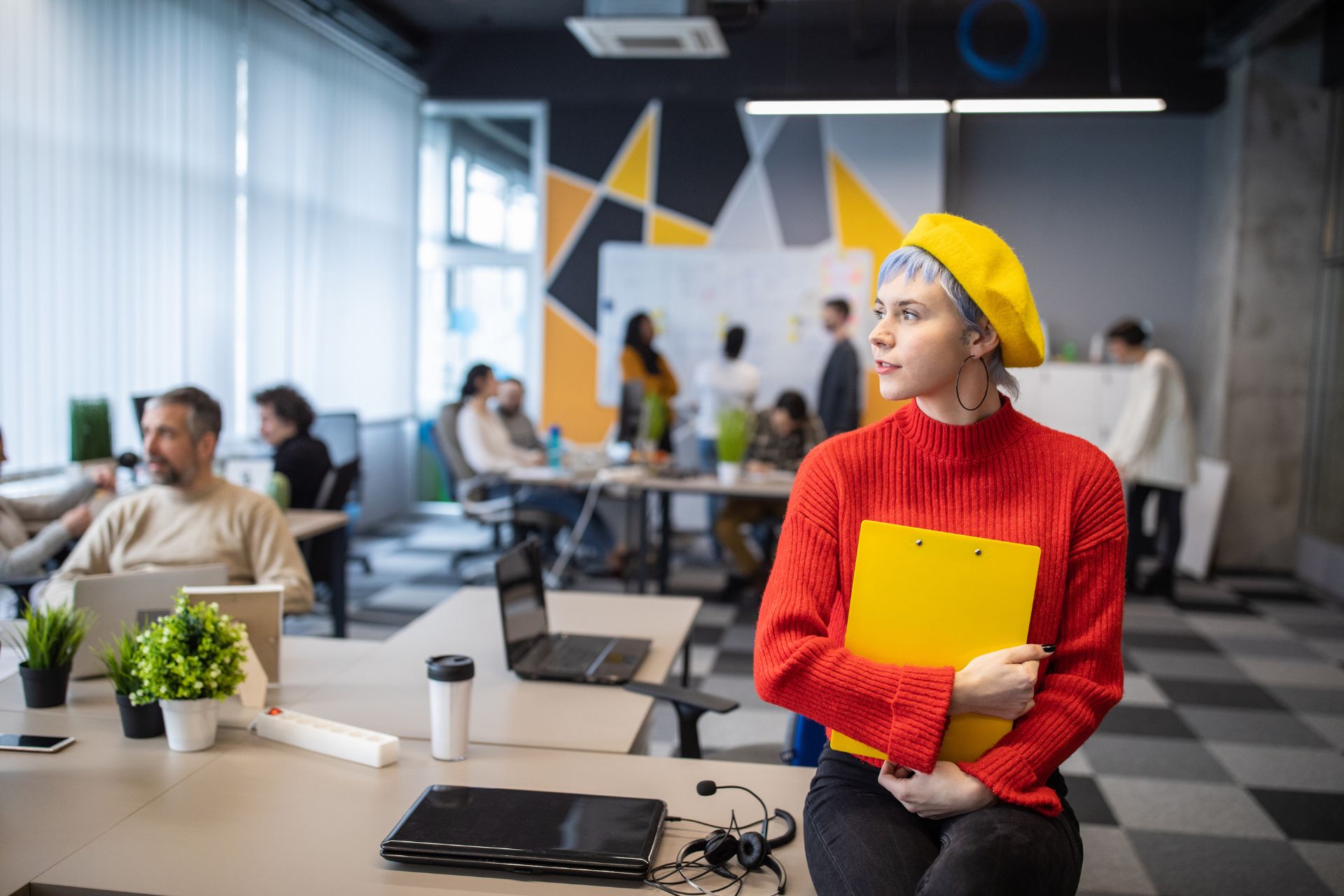 What Are the Benefits of Coworking vs Private Space for Networking