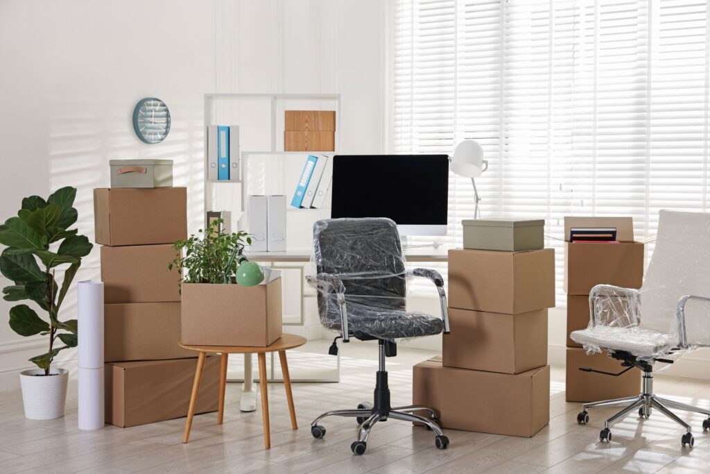 Moving office image