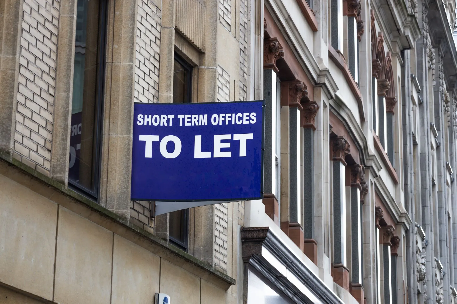 Flexibility for Short-Term Leases vs Less Control Over Quality