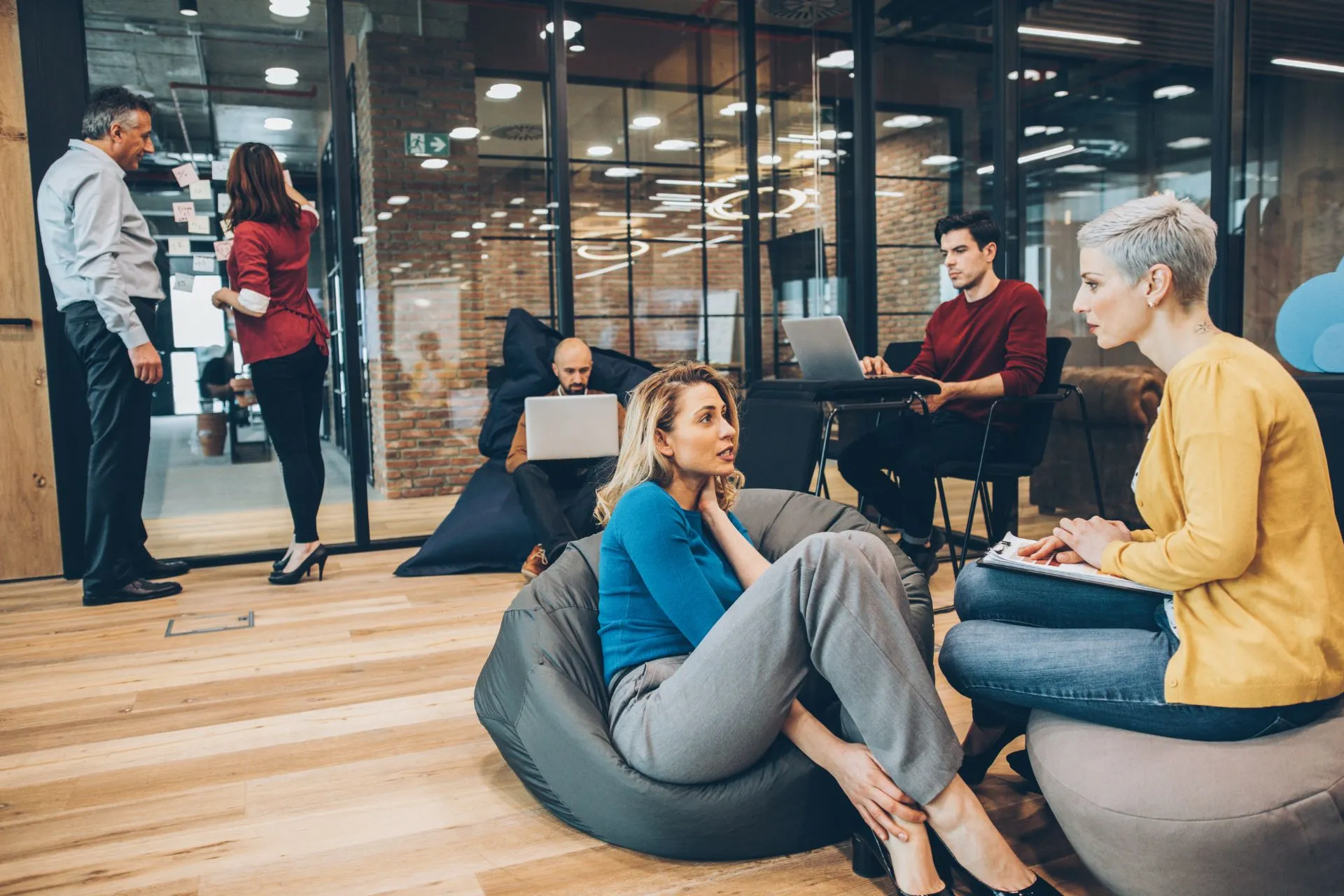 Employees struggle to handle confidential tasks in an open coworking space