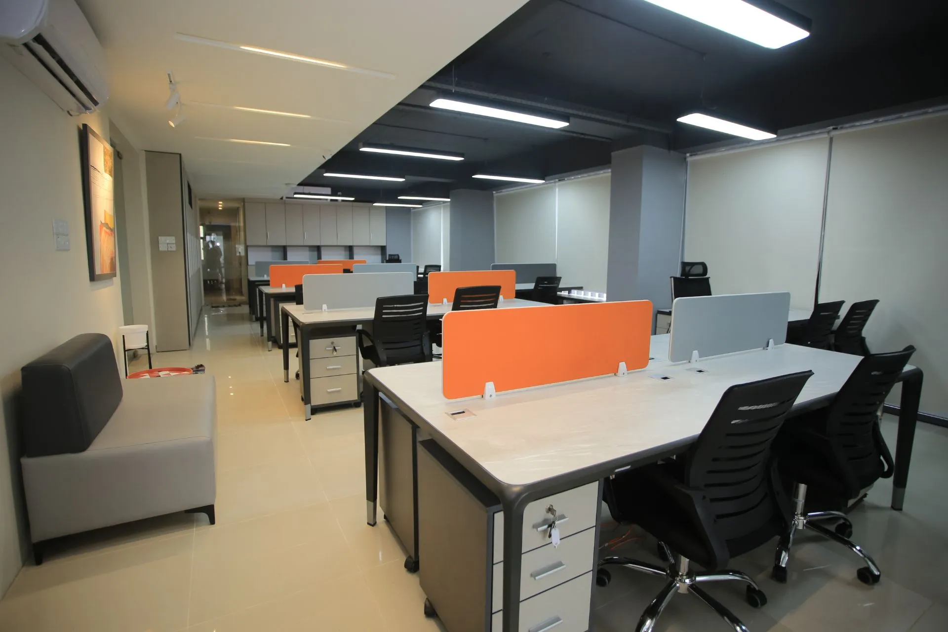The growing gap between prime and secondary space