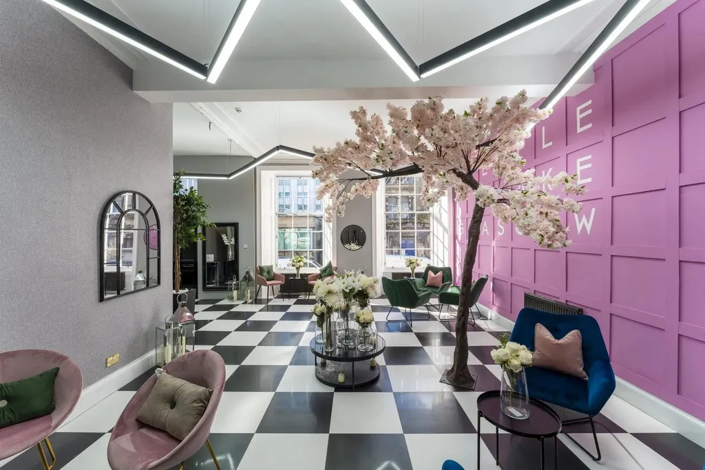 a common area at Quintessential Offices