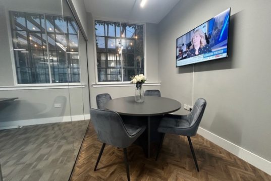 Kollabhhouse-Suite4-0